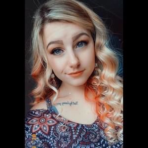 Meet your Posher, Alysha